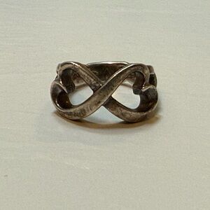 Tiffany & Co. Infinity Heart Ring - Silver